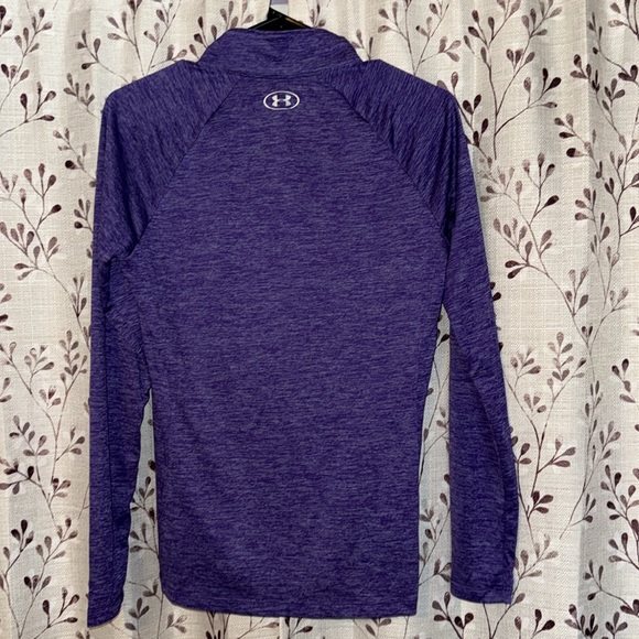 Women’s Under Armour Quarter-Zip
Size Medium - Picture 3 of 4
